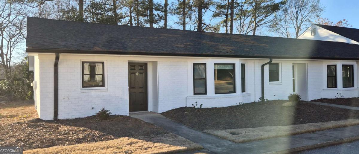 595 Macon Highway # 5 Property Photo 1