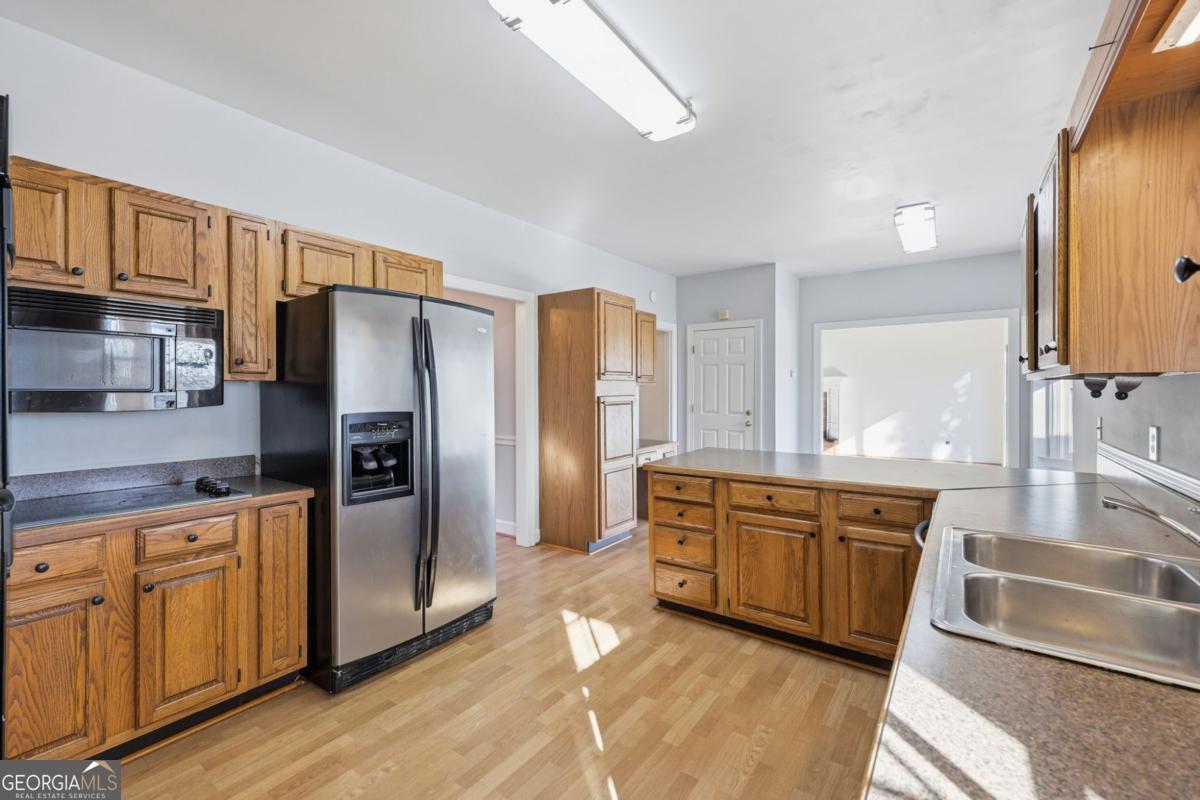 2453 Basin Court Property Photo 17