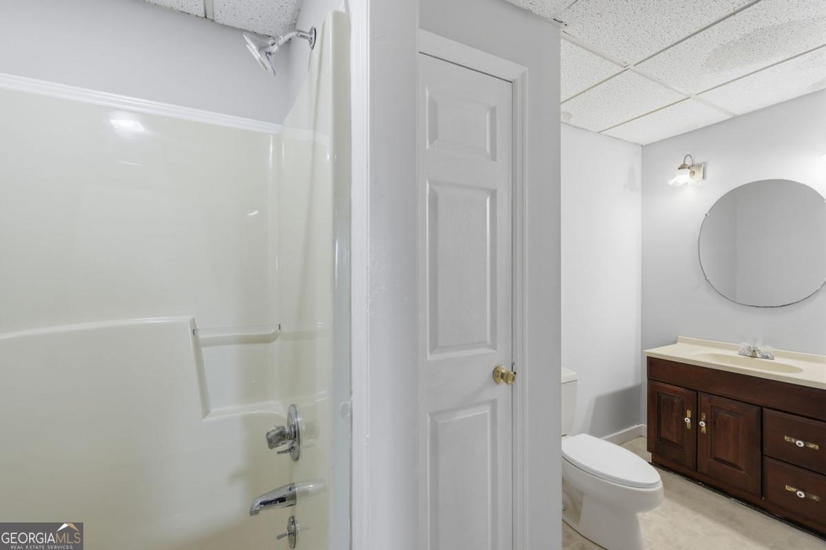 2453 Basin Court Property Photo 40