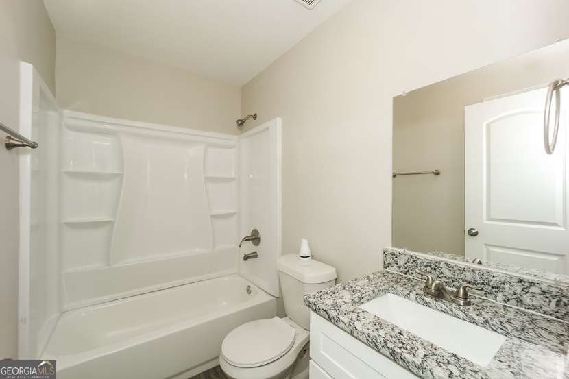 1112 Smith Street Property Photo 13