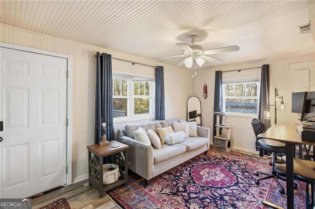 1374 Dawsonville Highway Property Photo 3