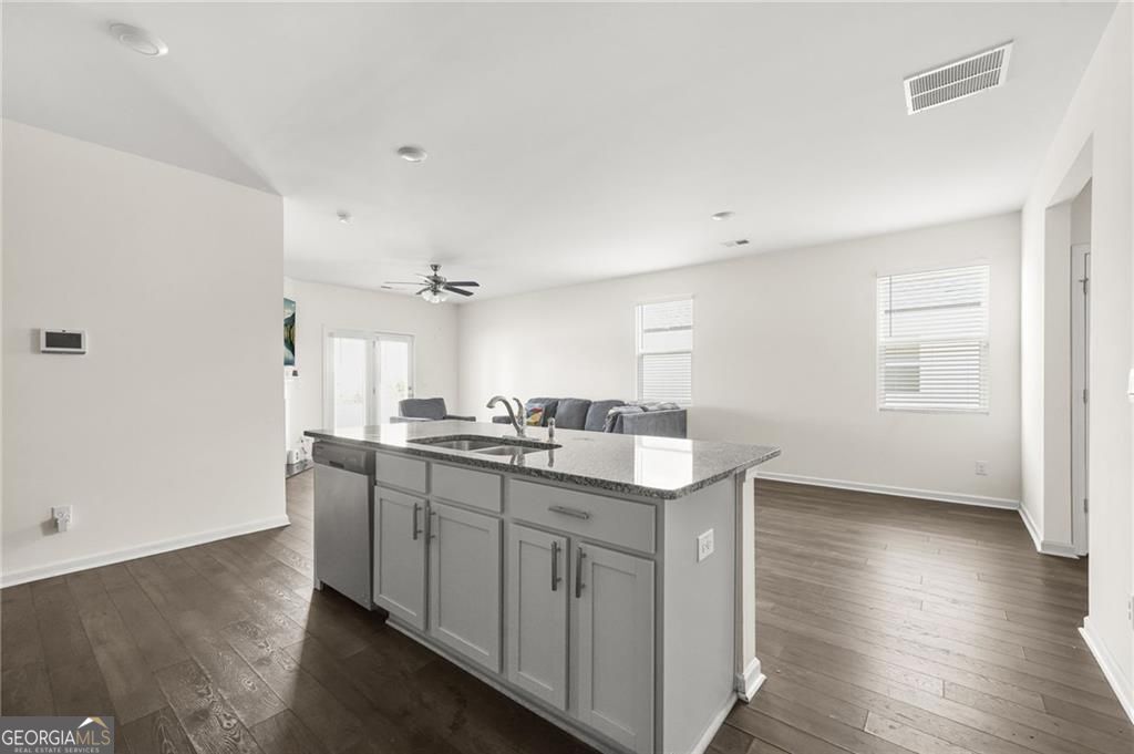 32 Graham Campbell Lane Property Photo 10