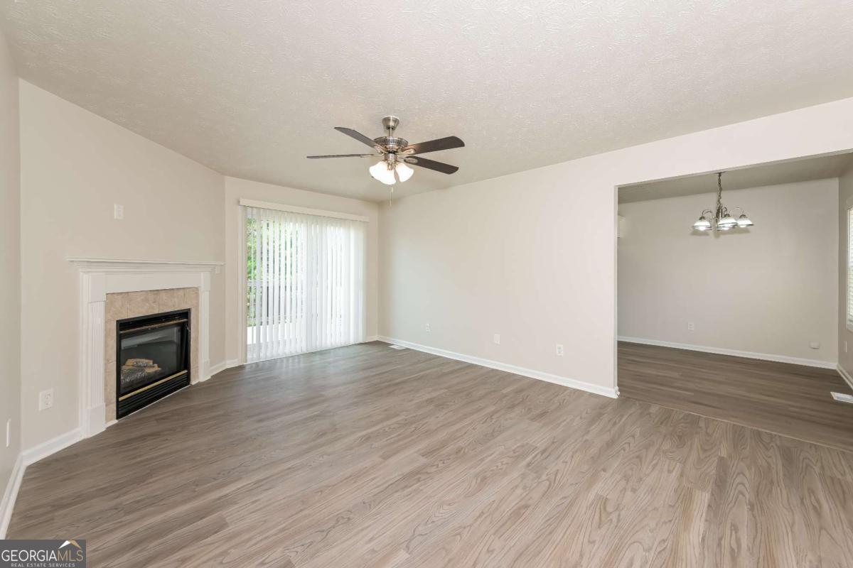 113 Garden Walk Property Photo 4