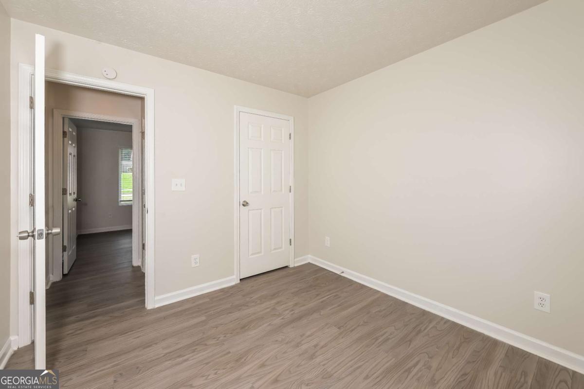 113 Garden Walk Property Photo 13