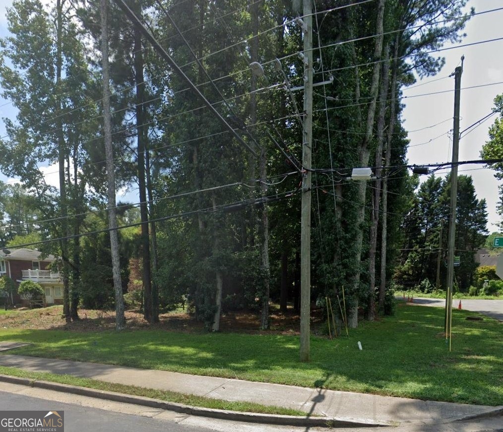 2461 E Piedmont Road Property Photo 1
