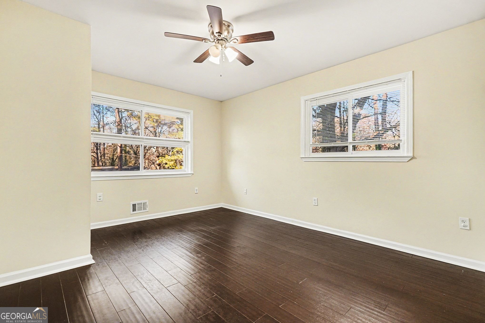 2494 Glenrock Drive Property Photo 16