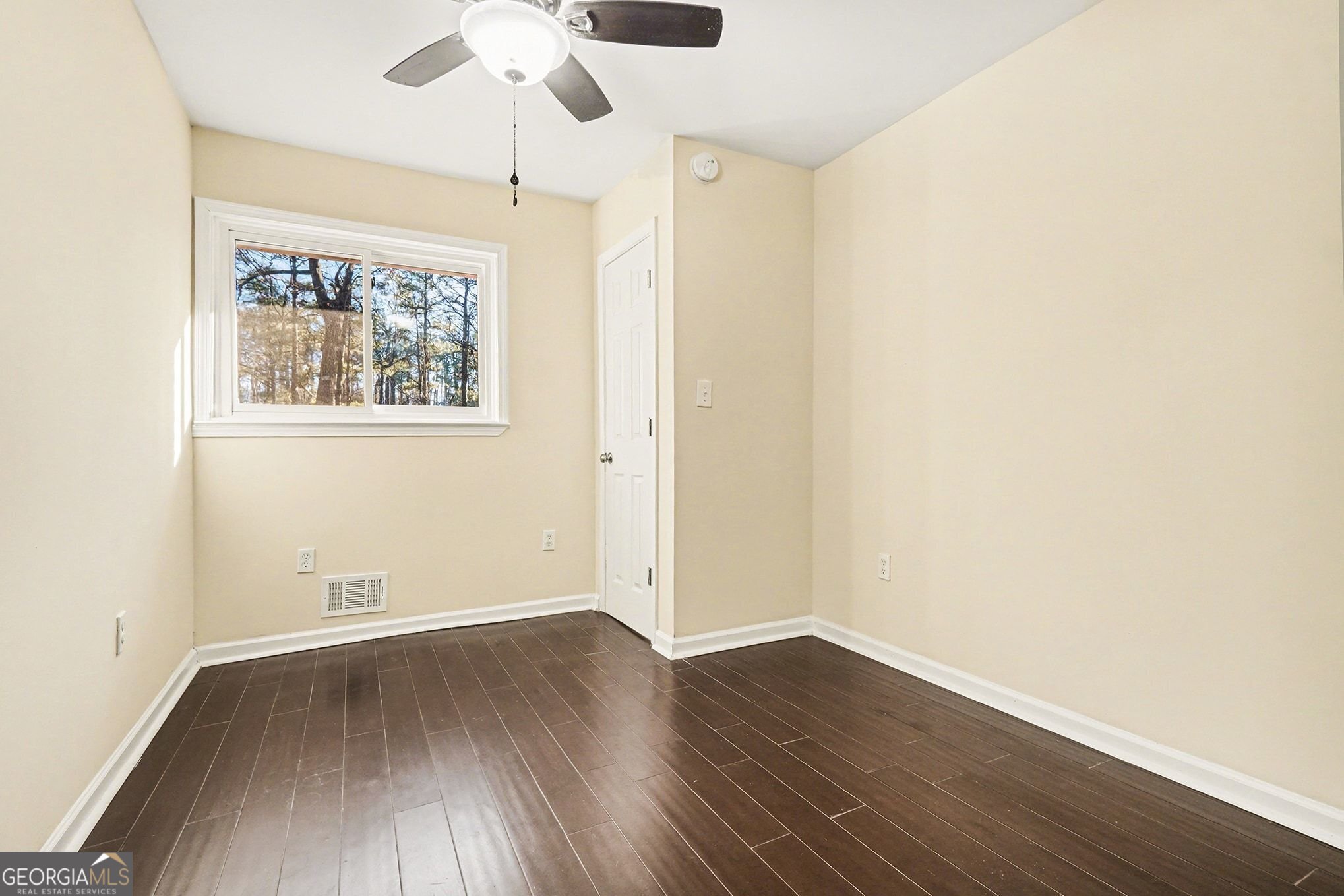 2494 Glenrock Drive Property Photo 18