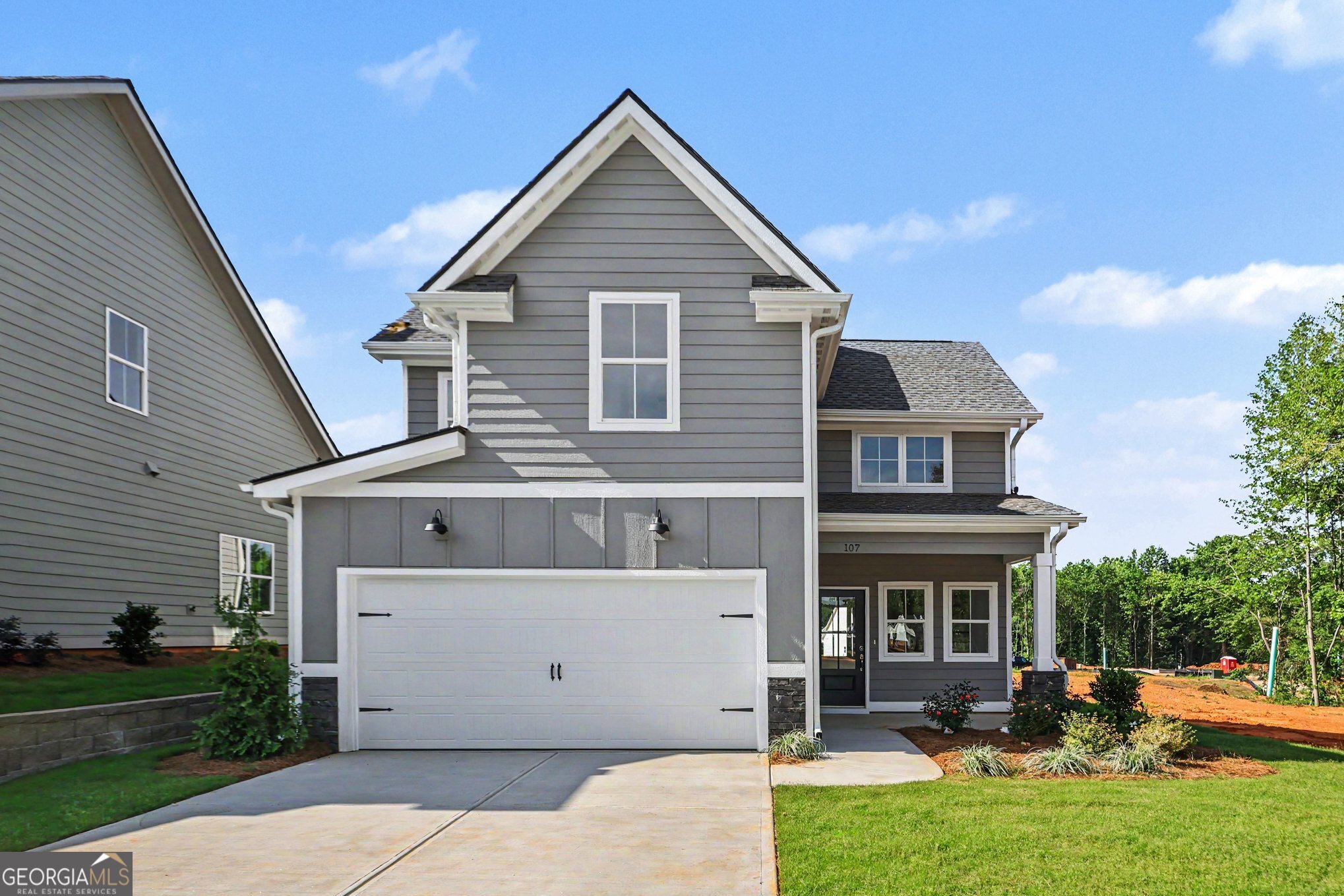 107 Red Oak Court Property Photo 1