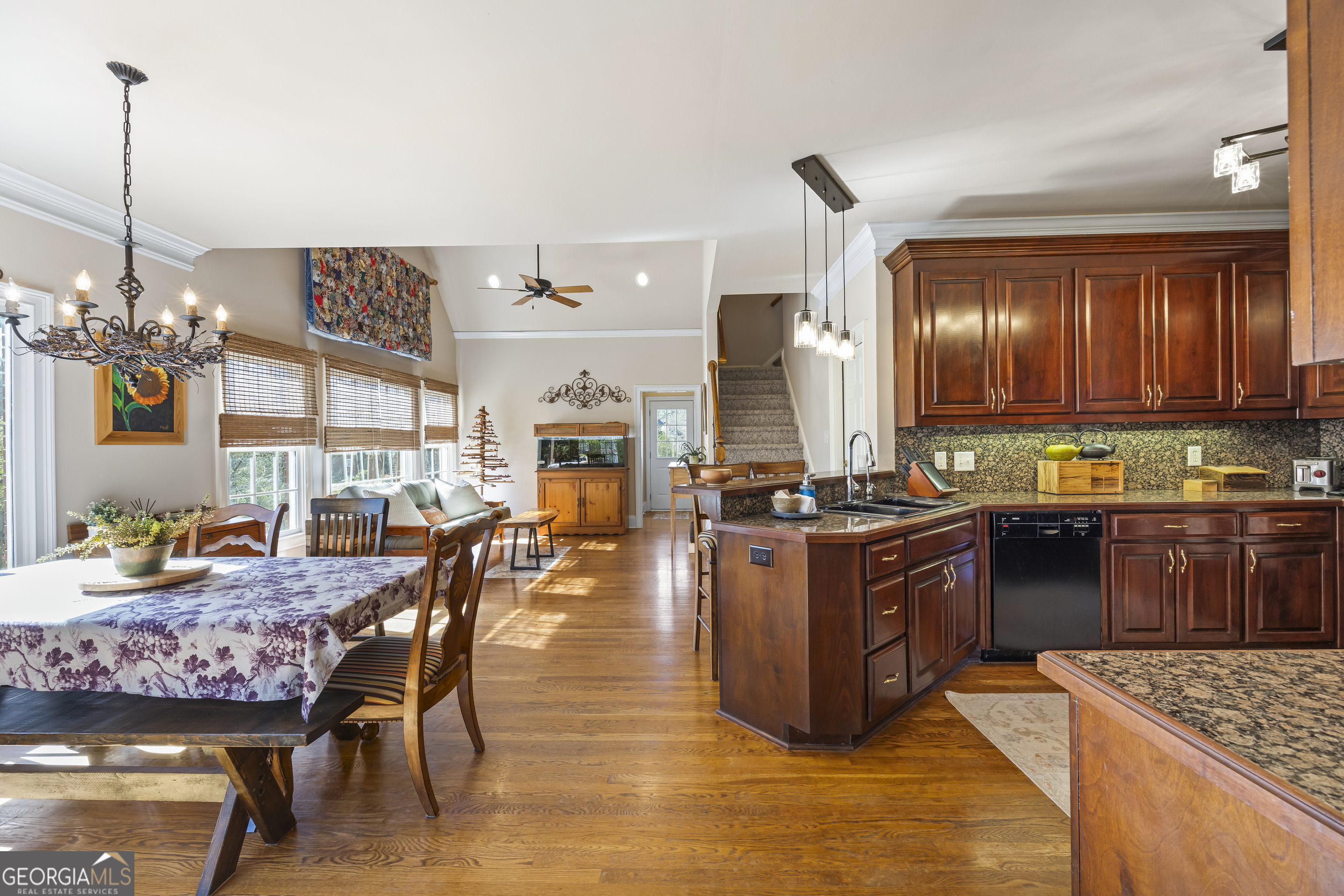 1060 Fox Hollow Court Property Photo 27