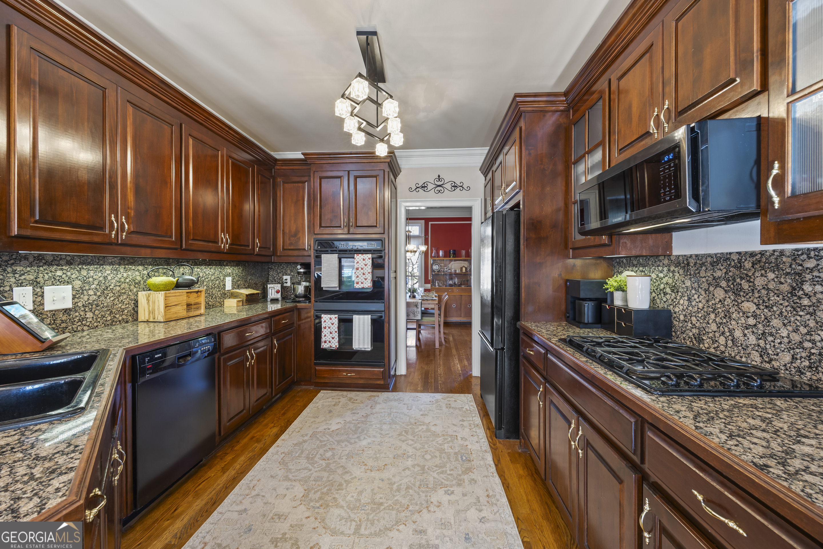 1060 Fox Hollow Court Property Photo 32