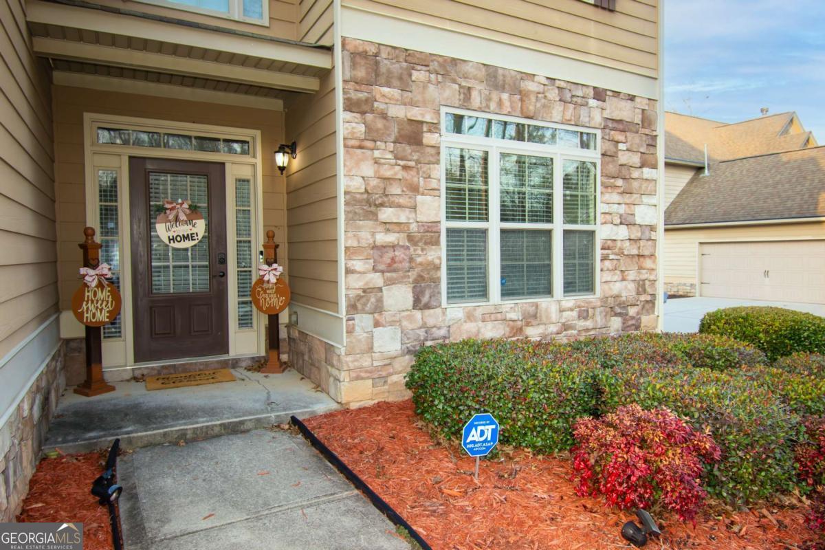 5143 Olive Branch Circle Property Photo 2