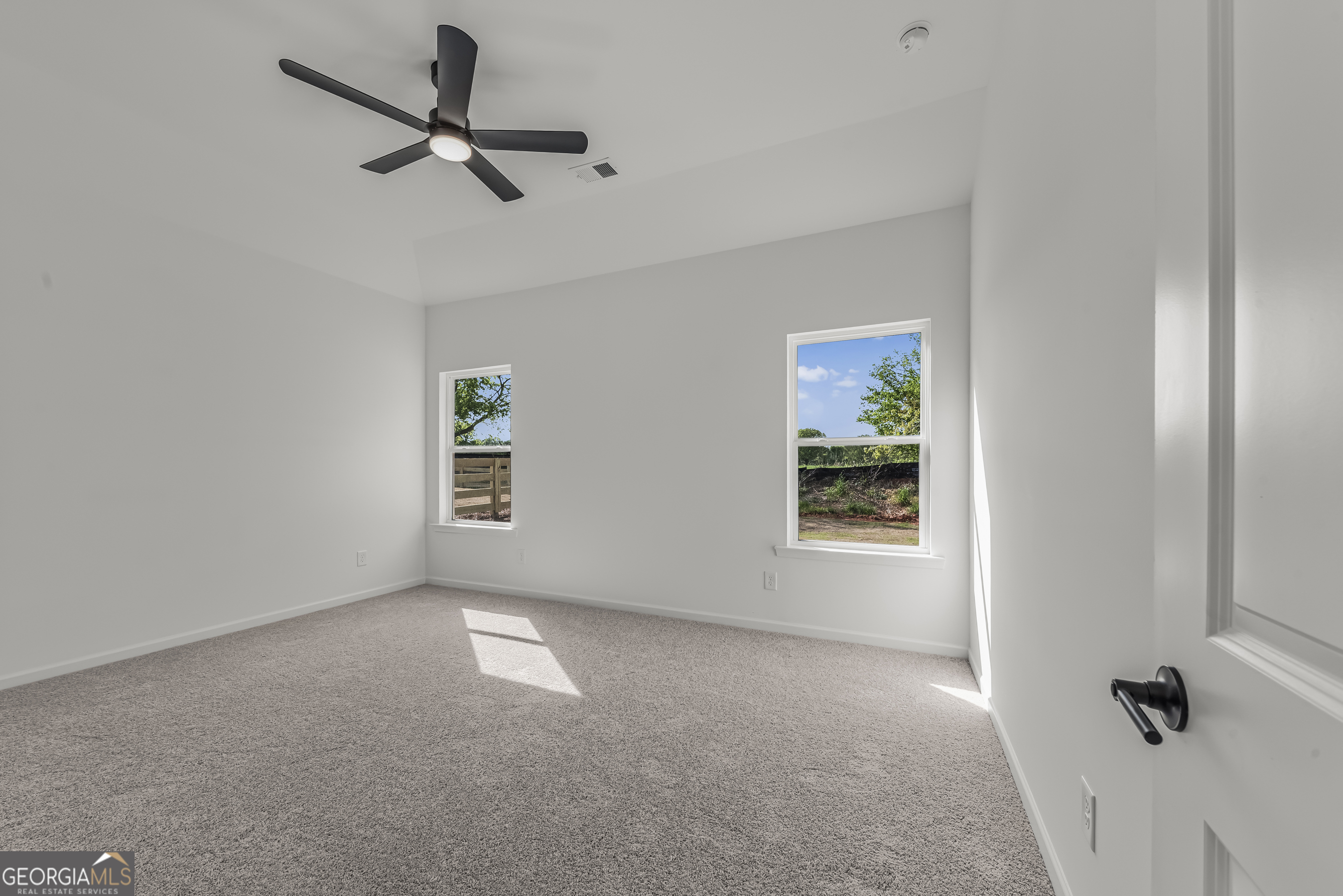 107 Cottage Grove Circle Property Photo 18