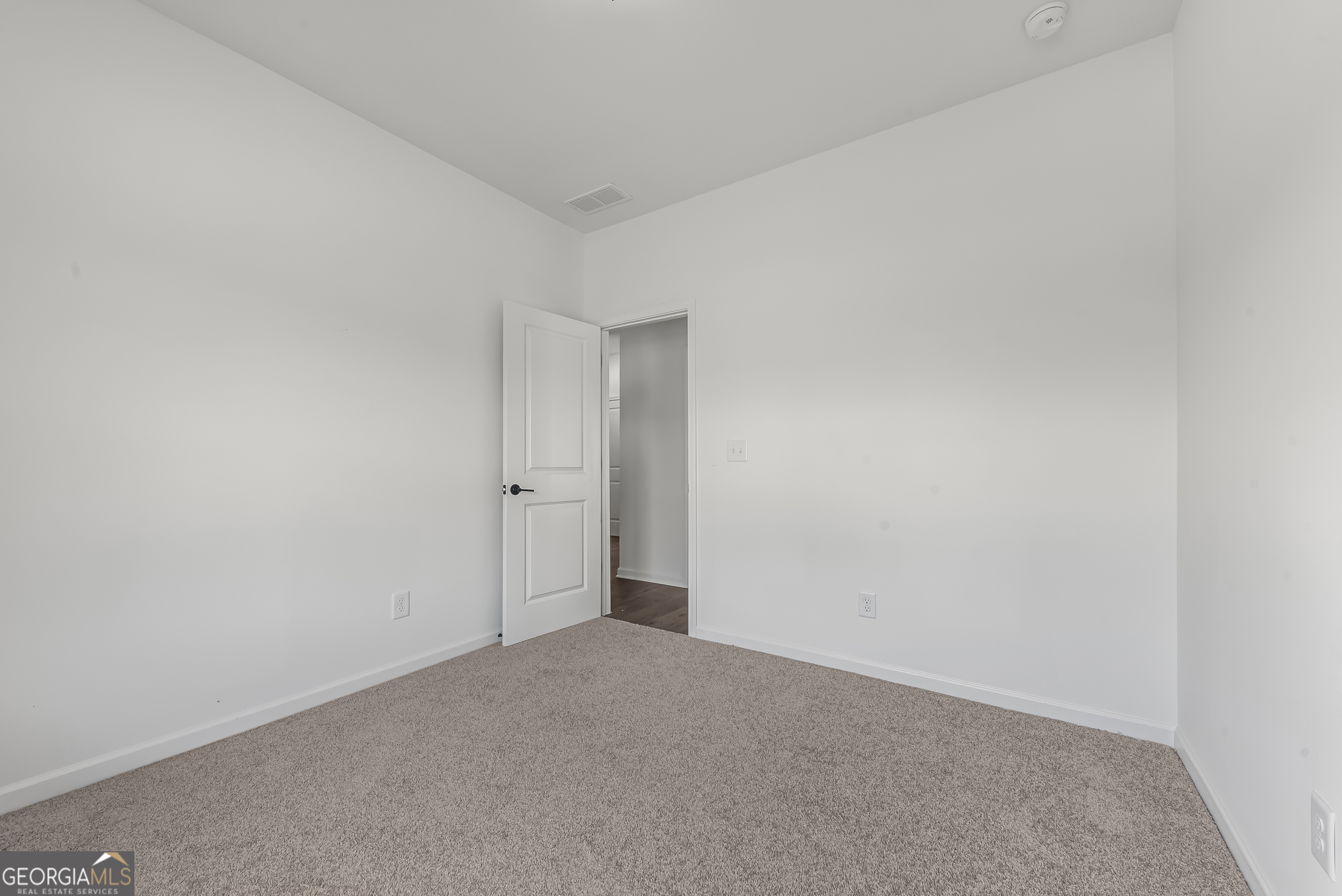 107 Cottage Grove Circle Property Photo 41