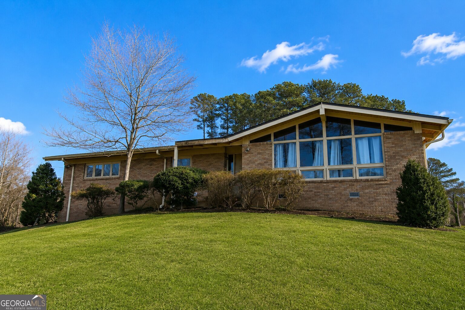 500 Piedmont Road Ne Property Photo 1