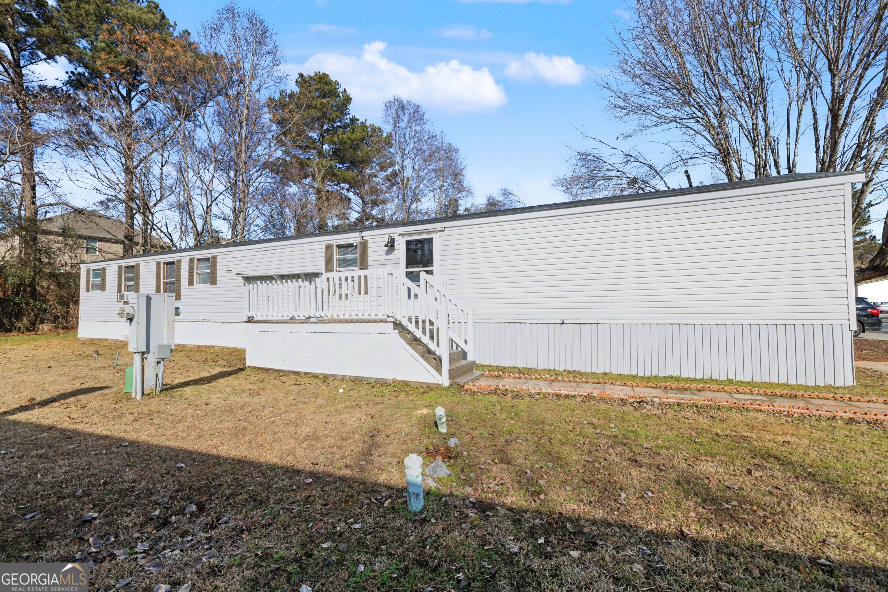 73 Lillian Circle Property Photo 1
