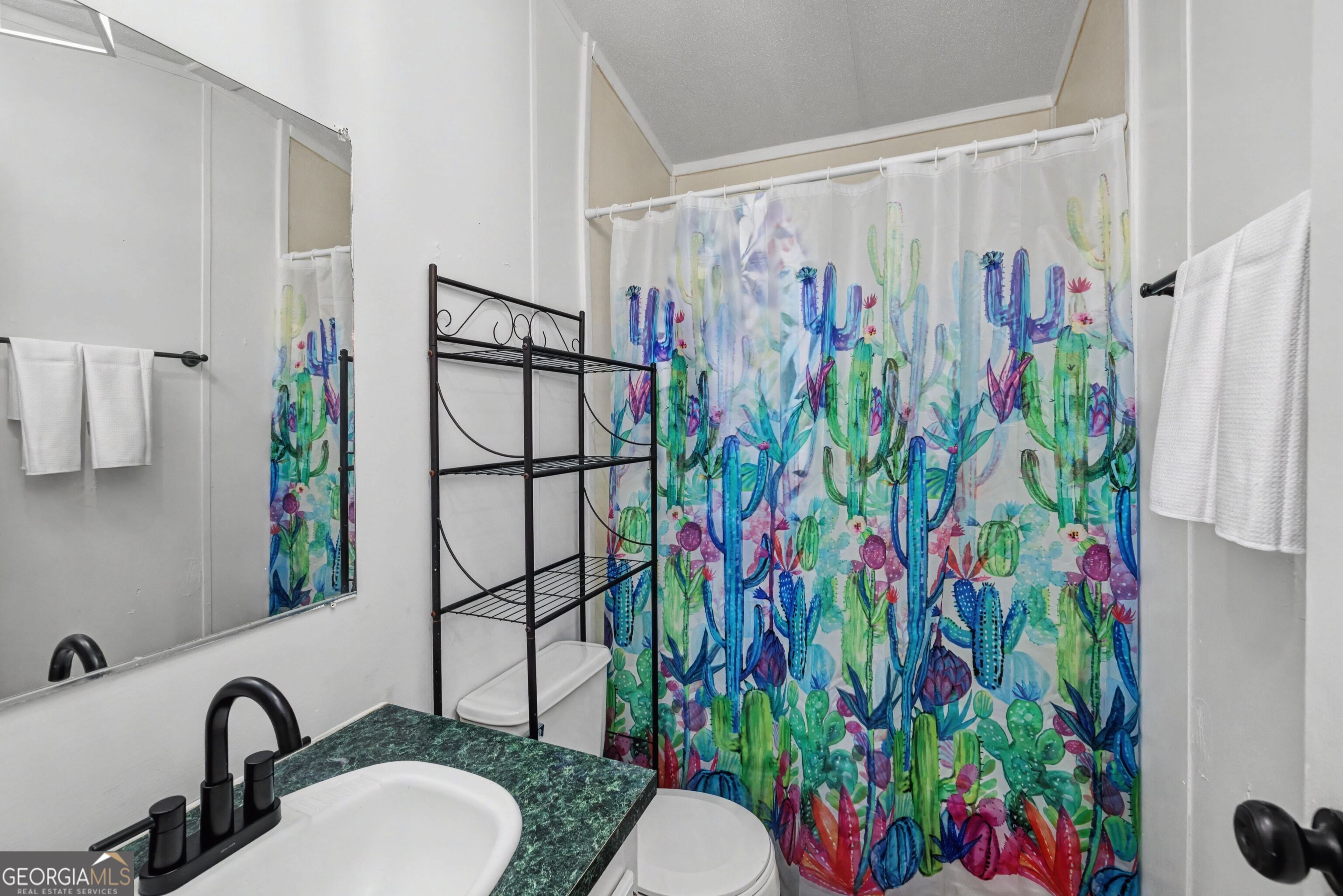 73 Lillian Circle Property Photo 15