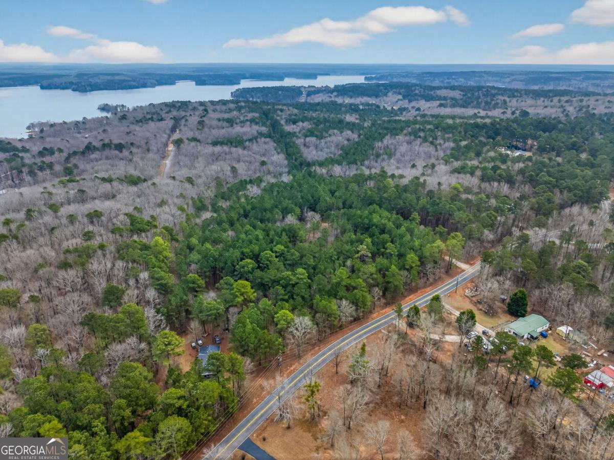 251 Winding River Road Property Photo 11