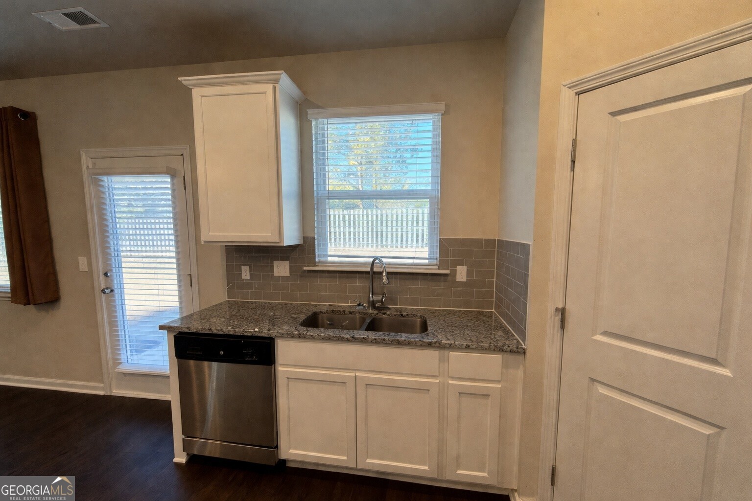 332 Endeavor Drive Property Photo 13