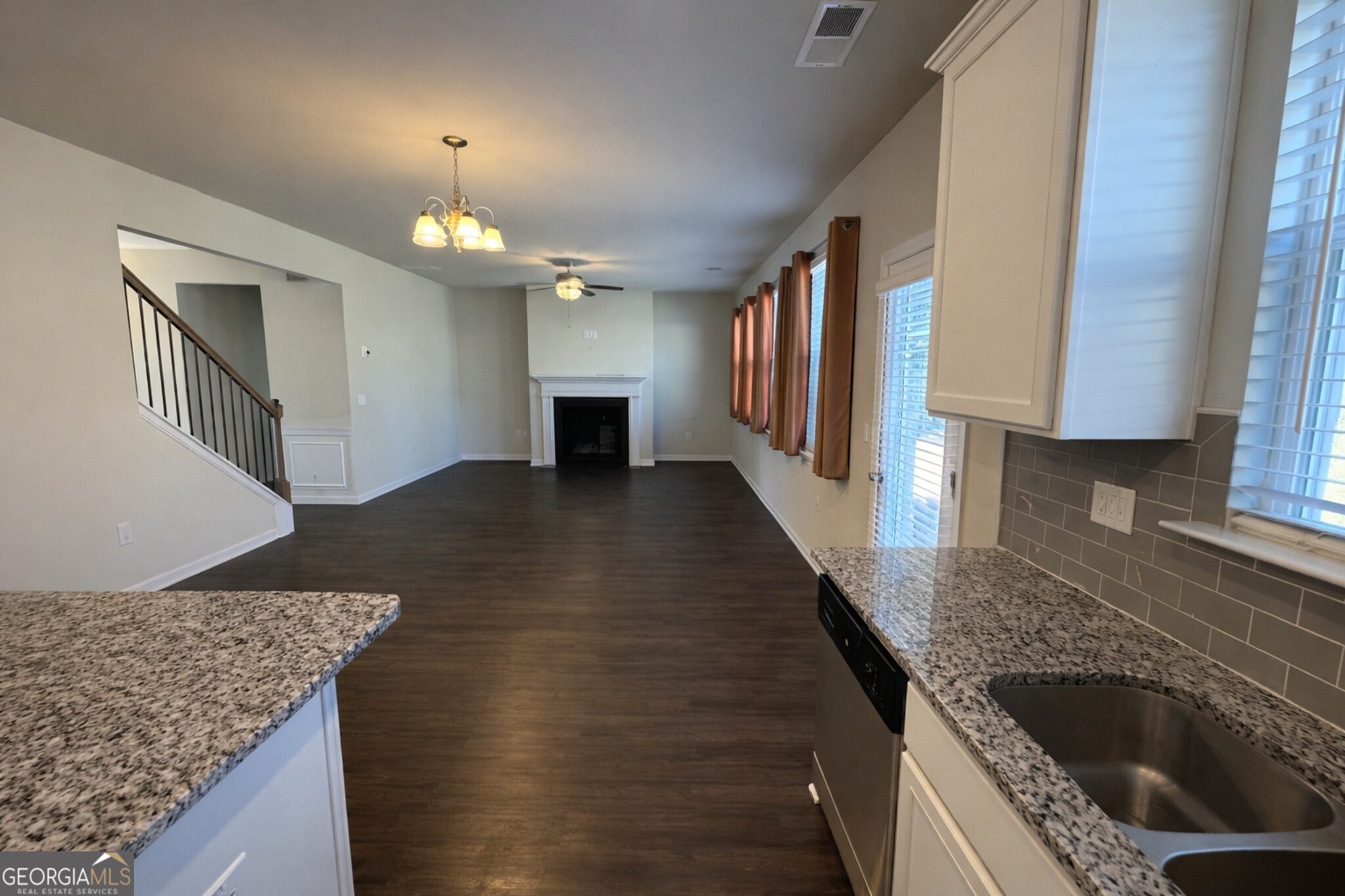 332 Endeavor Drive Property Photo 14