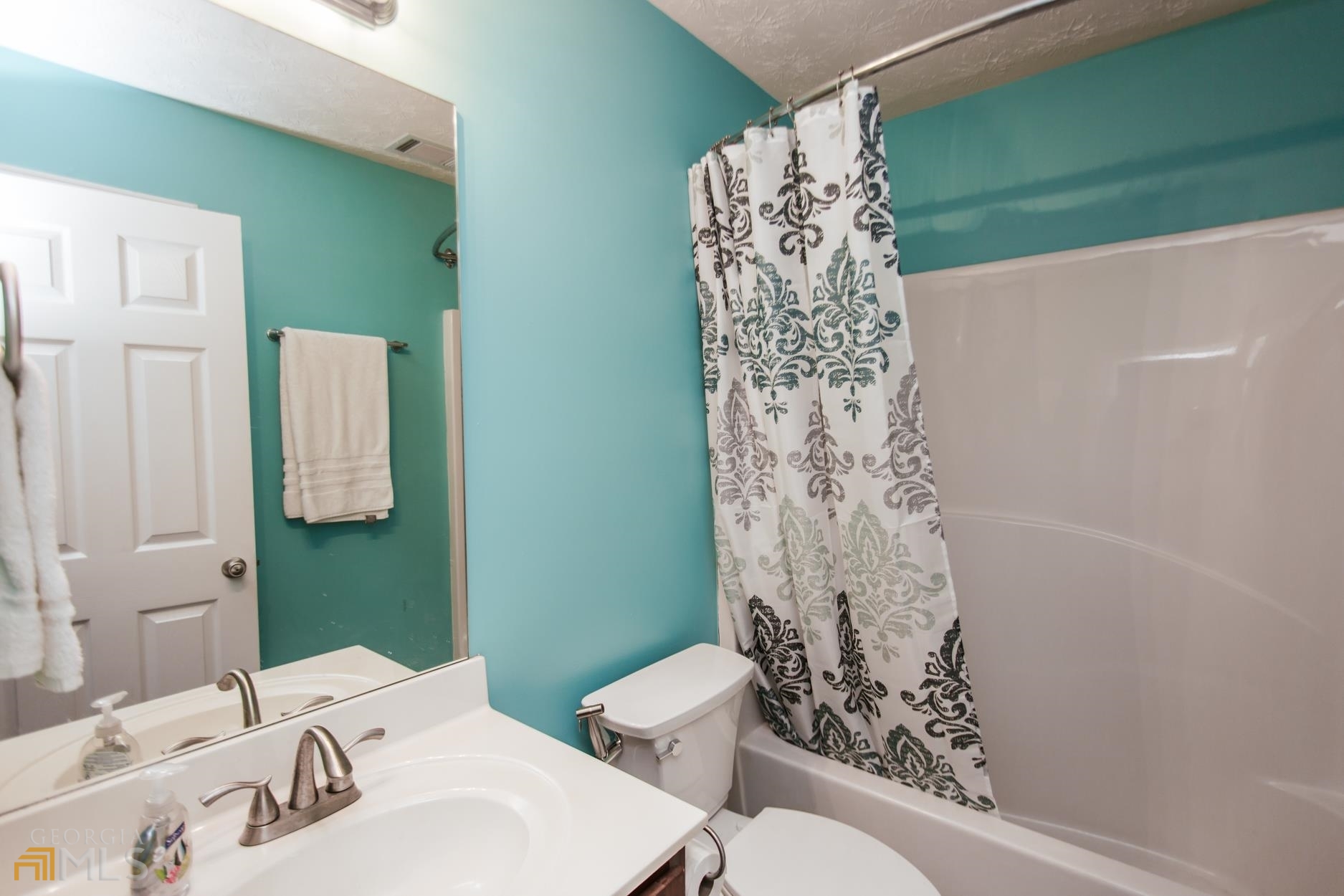 137 Bristol Woods Drive Property Photo 6
