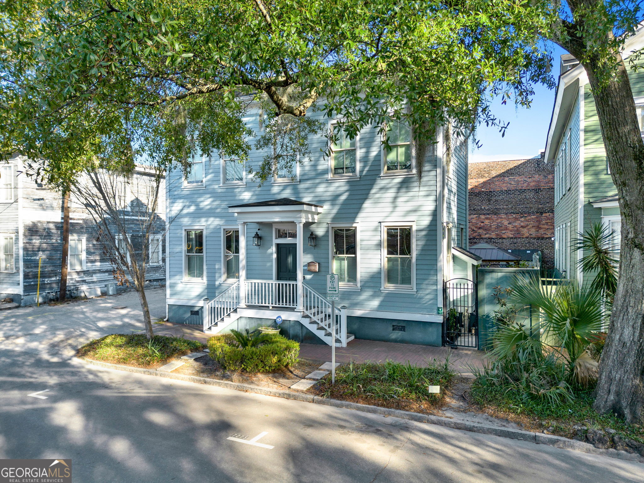 212 Houston Street Property Photo 1