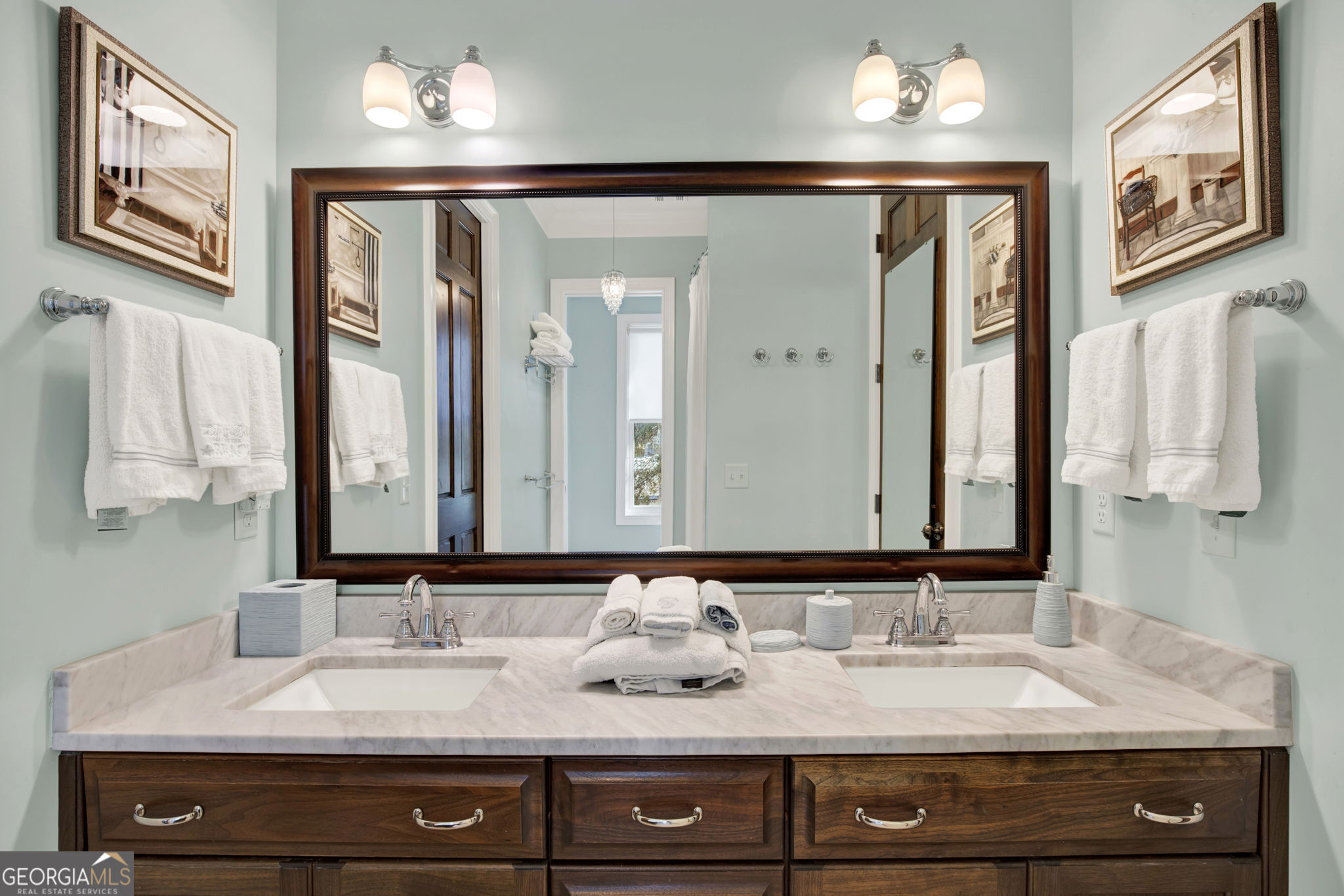 212 Houston Street Property Photo 12