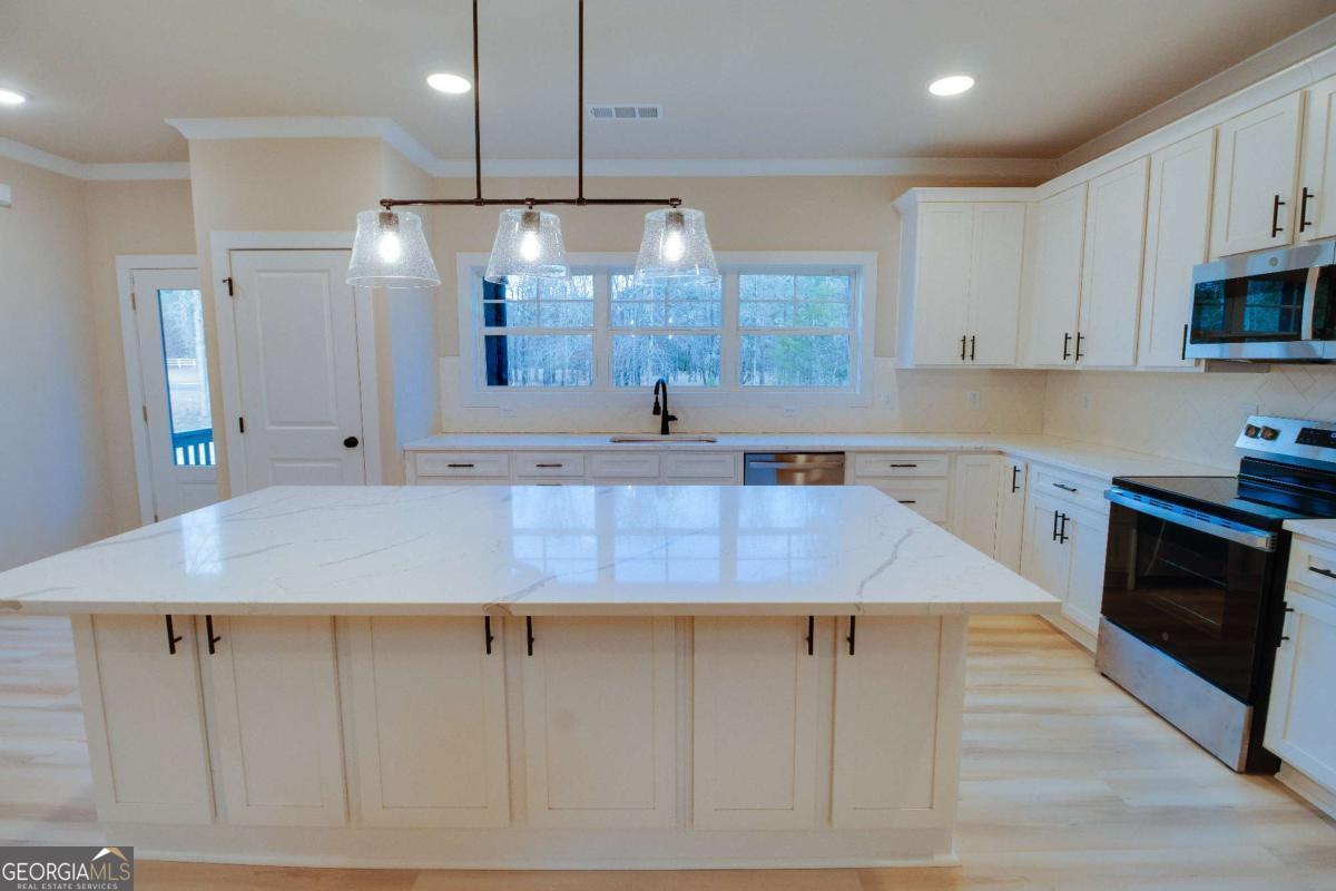 1021 Pointe S Property Photo 10