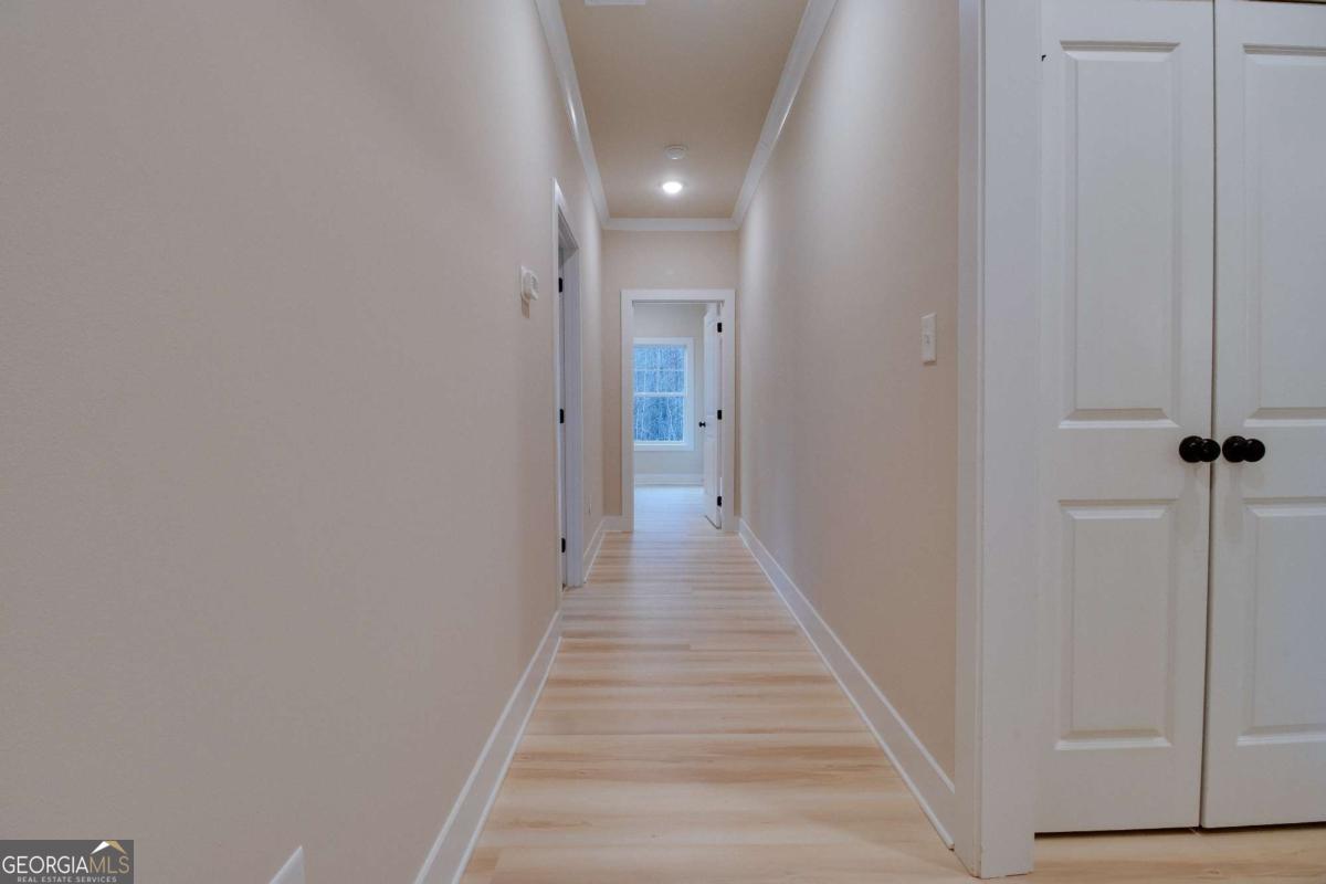 1021 Pointe S Property Photo 15