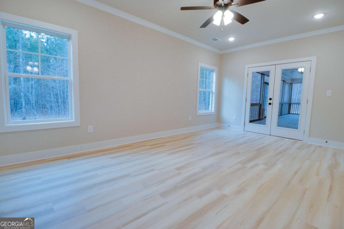 1021 Pointe S Property Photo 18
