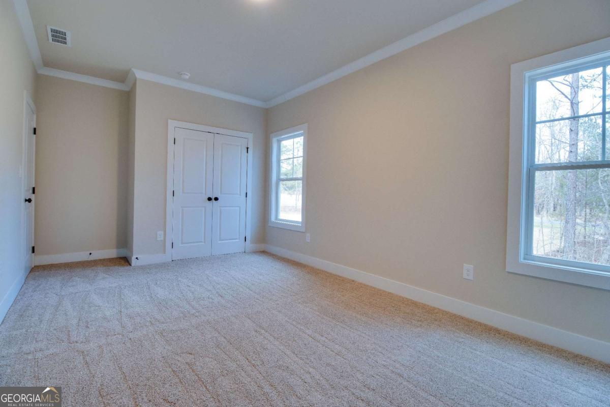1021 Pointe S Property Photo 23