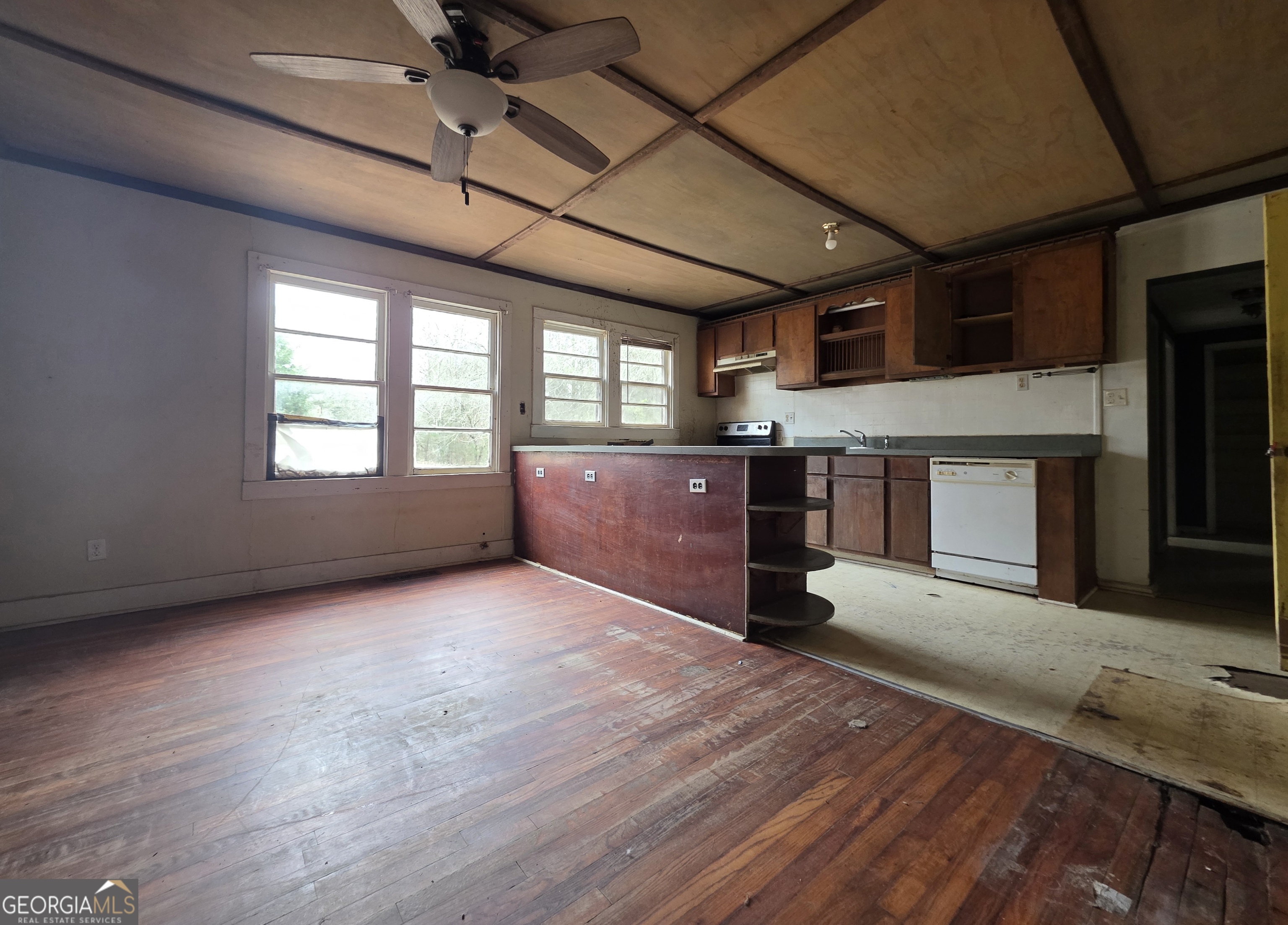 7367 Crest Highway Property Photo 10