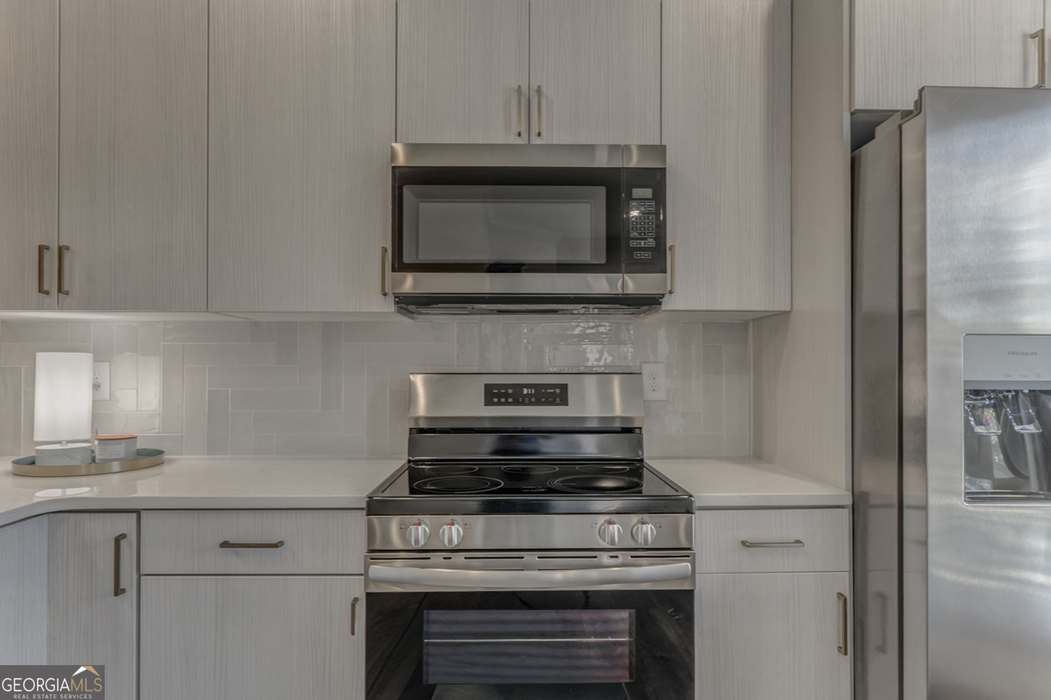 93 Chateau Drive Property Photo 26