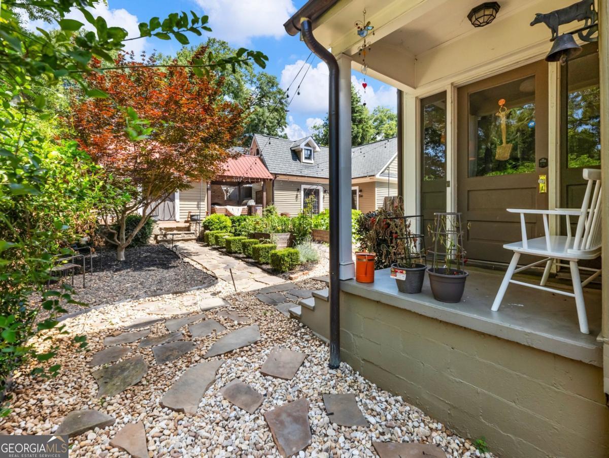 107 Church Street Property Photo 4