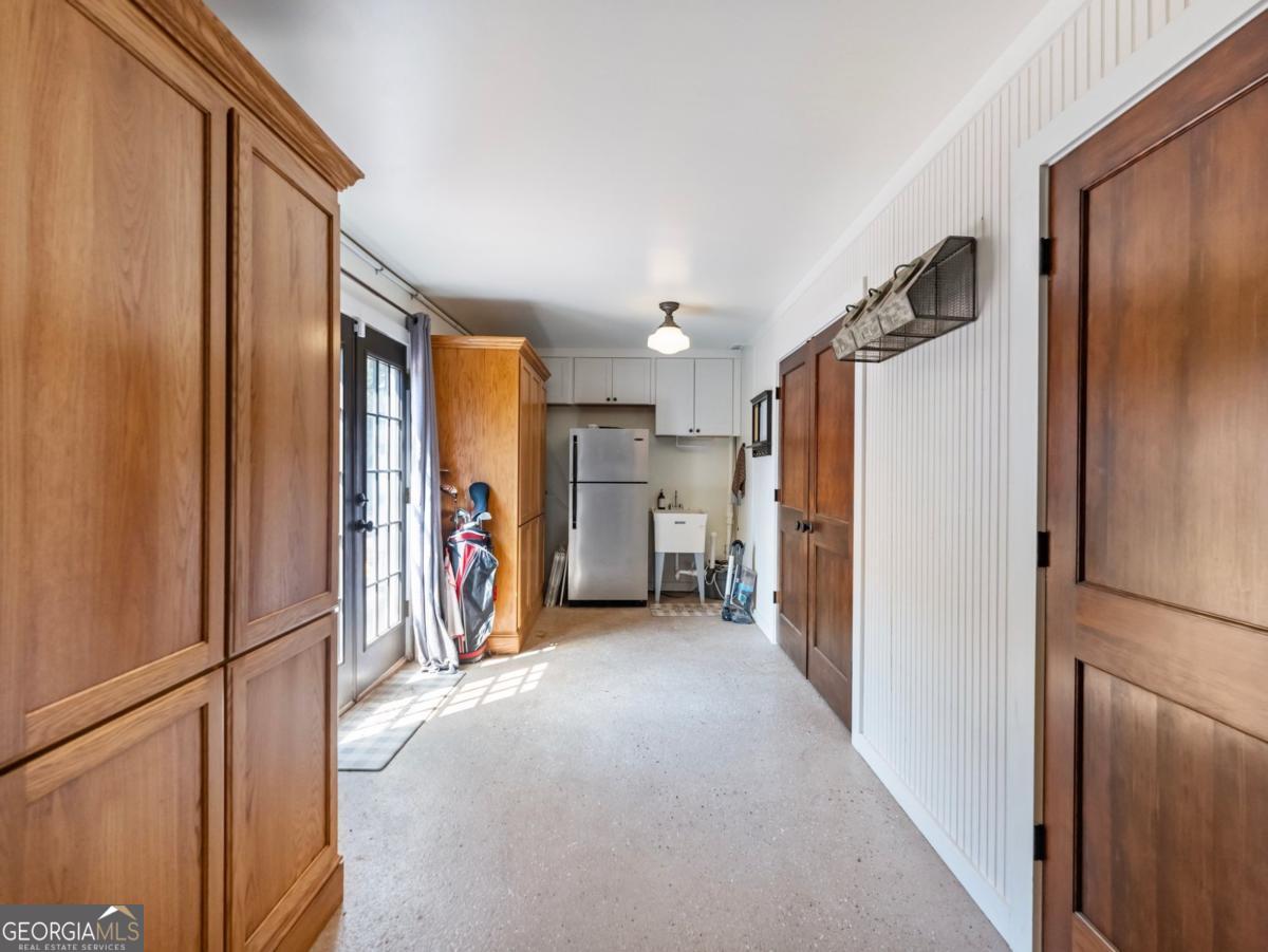 107 Church Street Property Photo 33