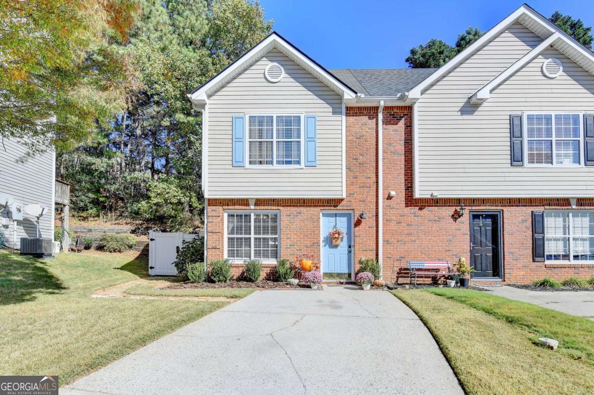 4170 Glen Iris Drive Property Photo 1