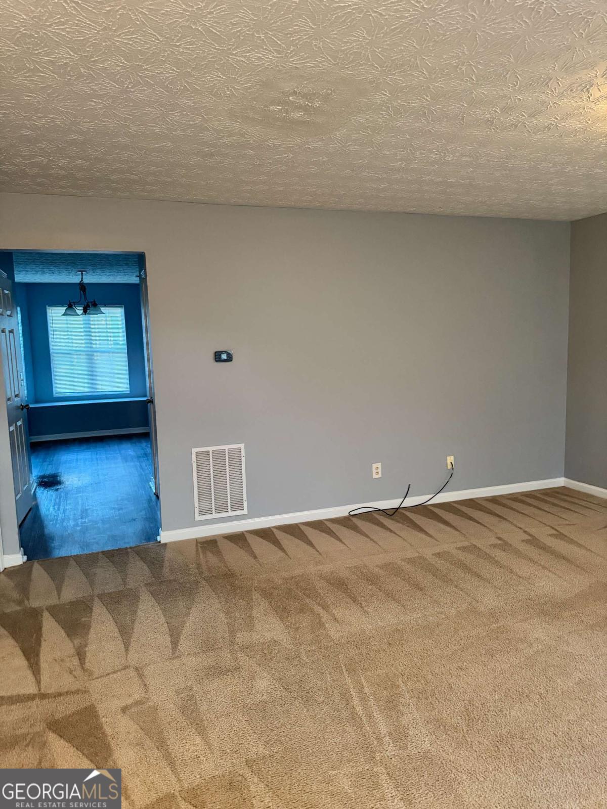 1754 Grove Way Property Photo 5