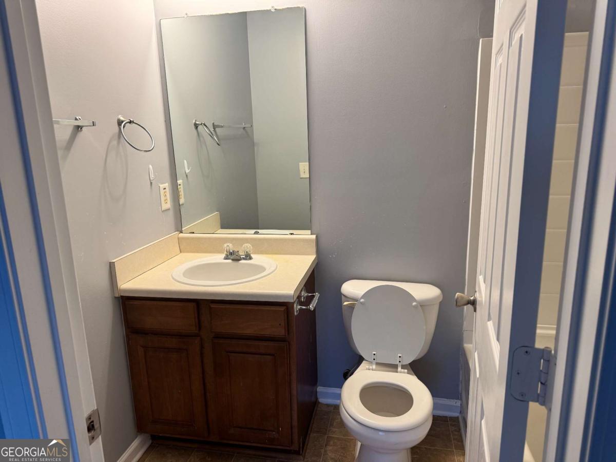 1754 Grove Way Property Photo 14