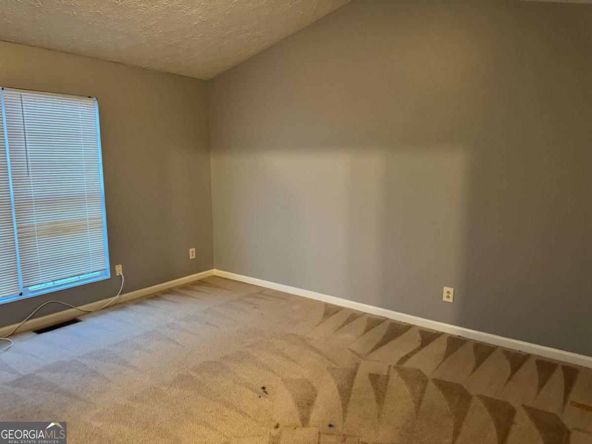 1754 Grove Way Property Photo 15