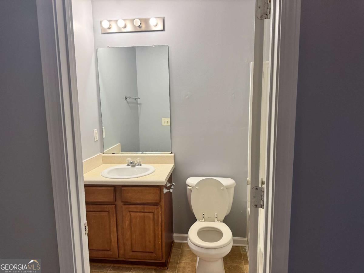 1754 Grove Way Property Photo 18
