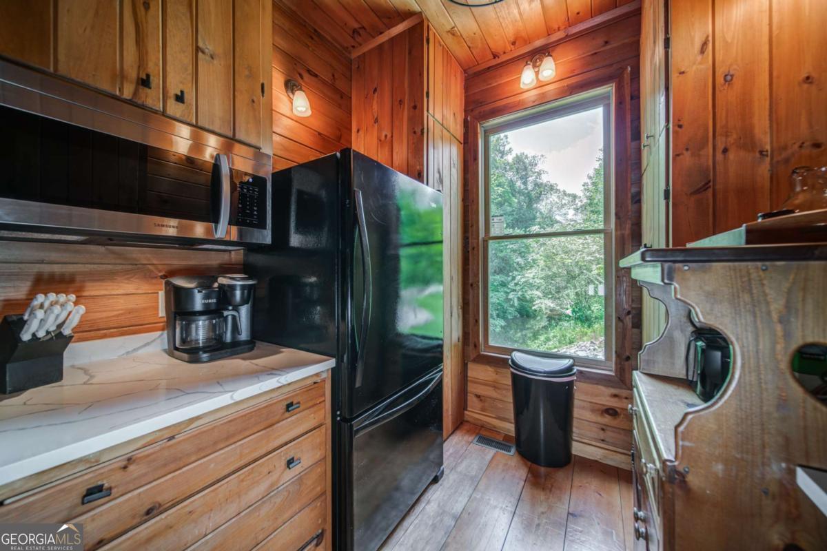 64 Bear Lake Drive Property Photo 12