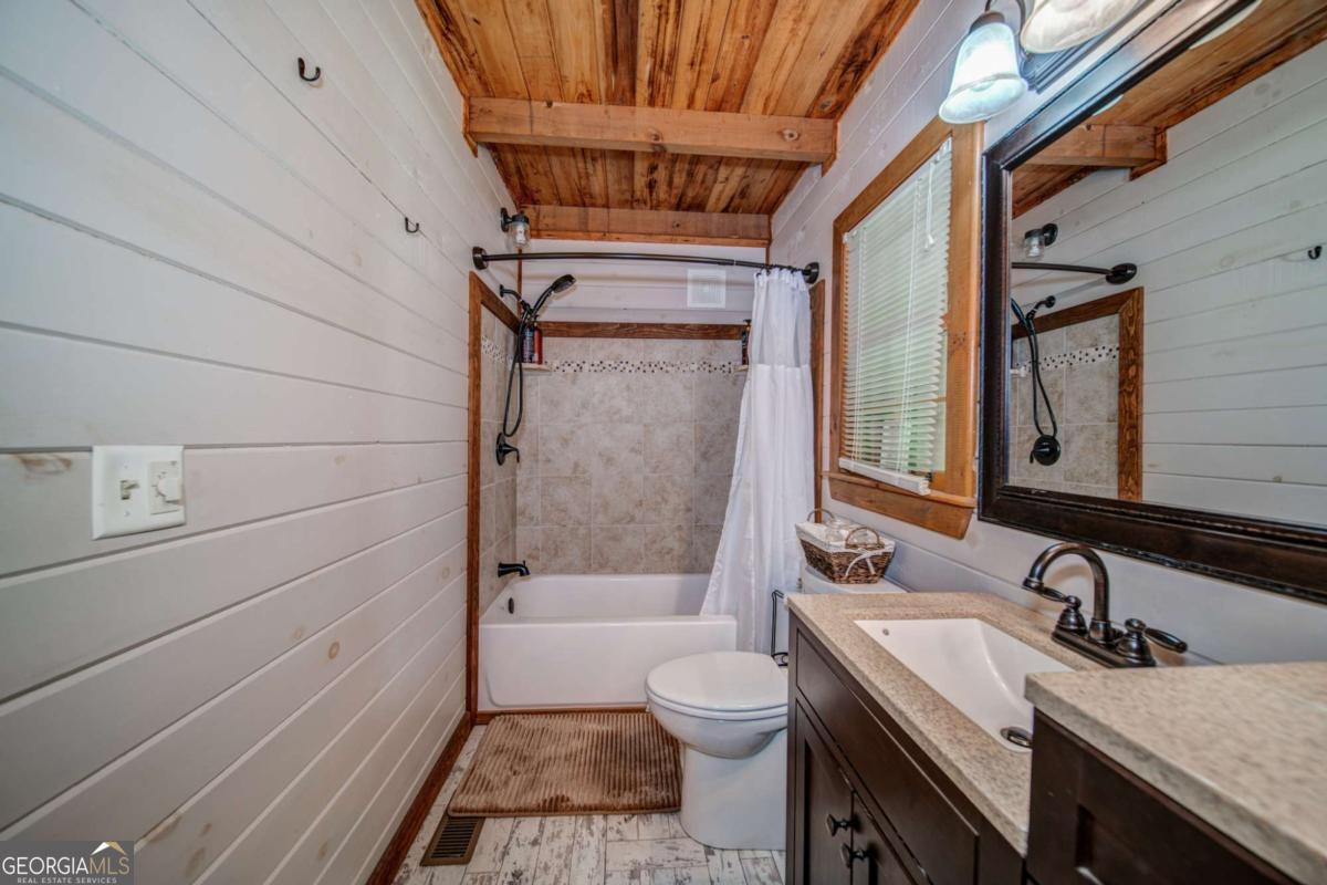 64 Bear Lake Drive Property Photo 16