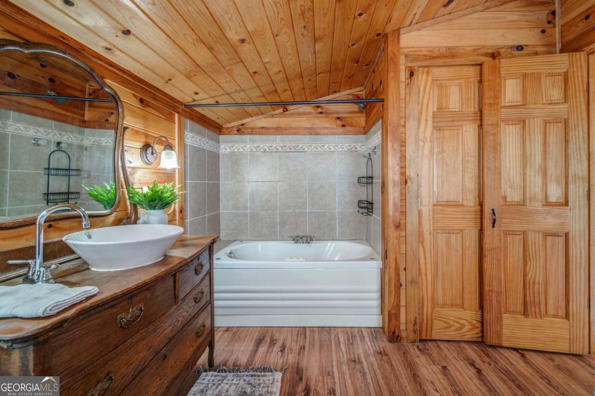64 Bear Lake Drive Property Photo 25