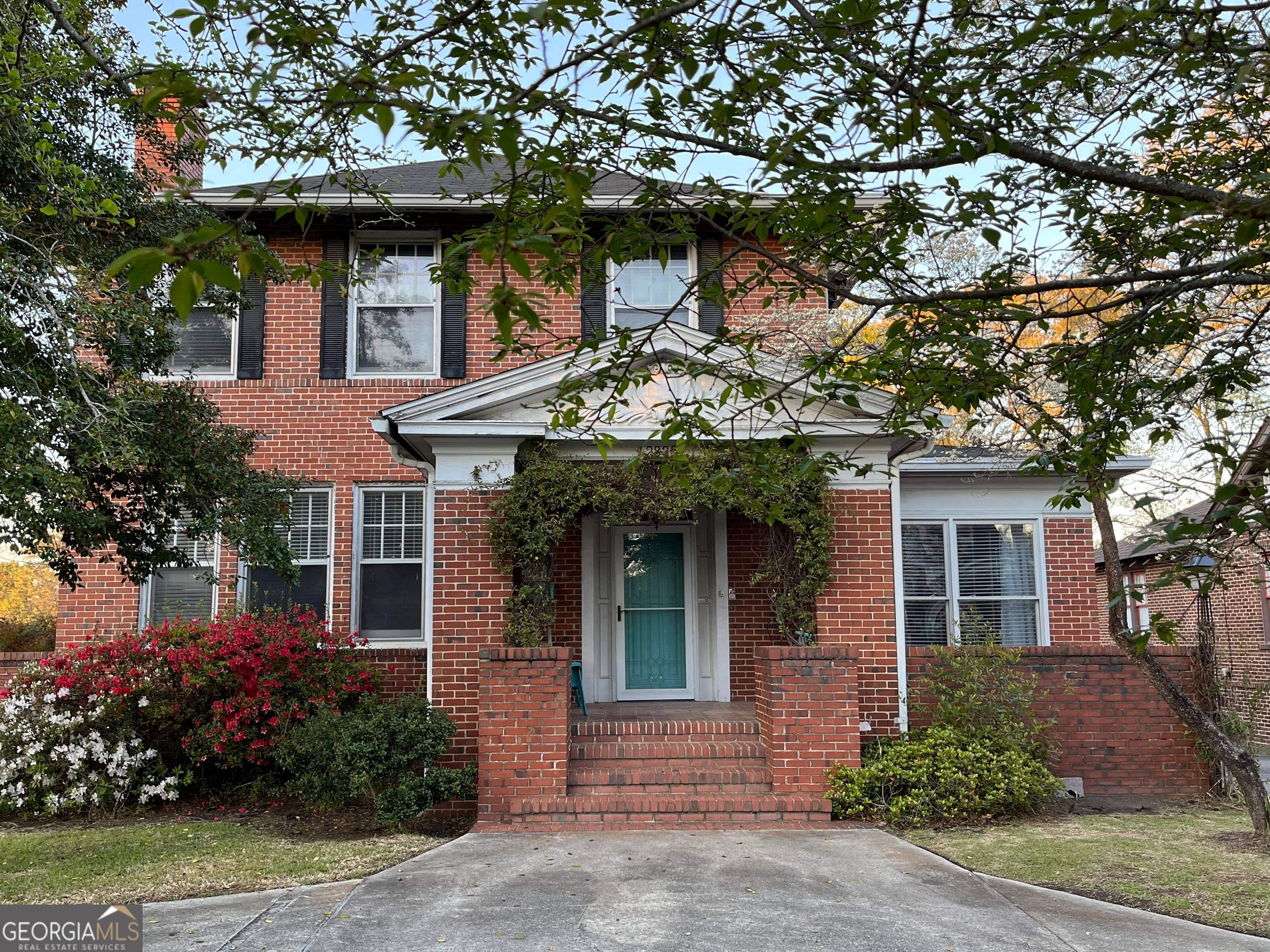 2835 Vineville Avenue Property Photo 1