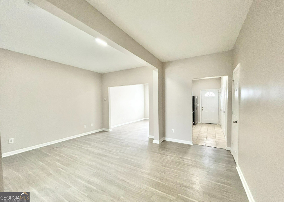 1026 Wheel House Lane # H Property Photo 2