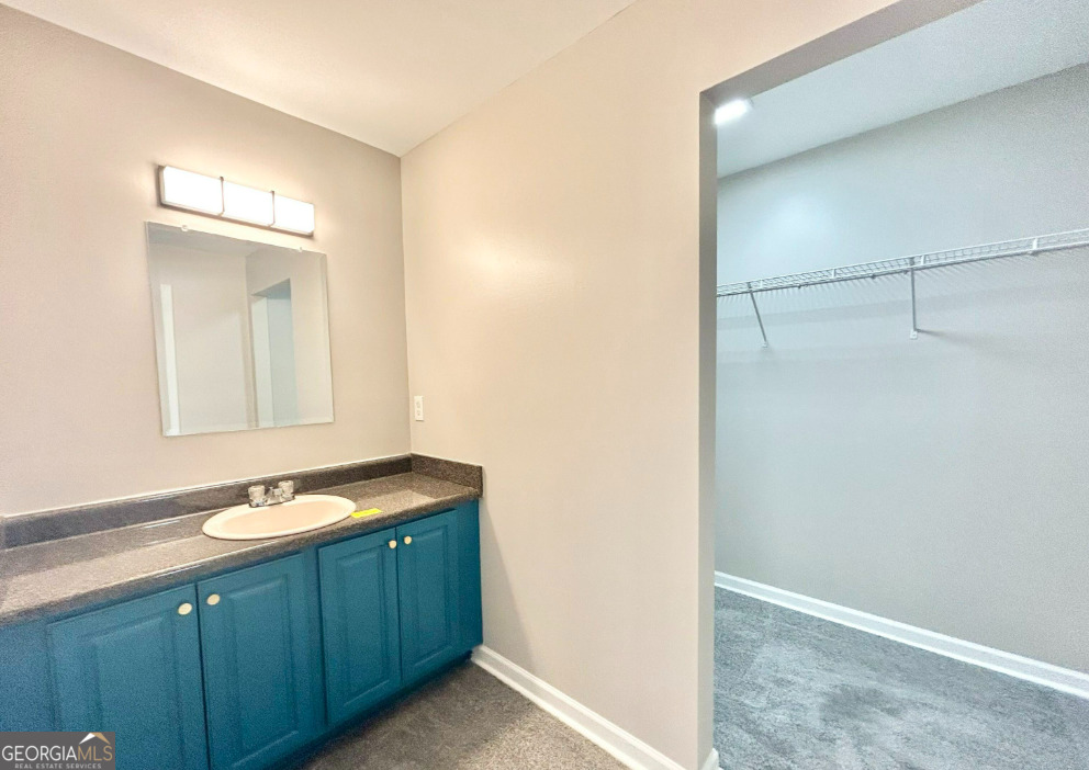 1026 Wheel House Lane # H Property Photo 6