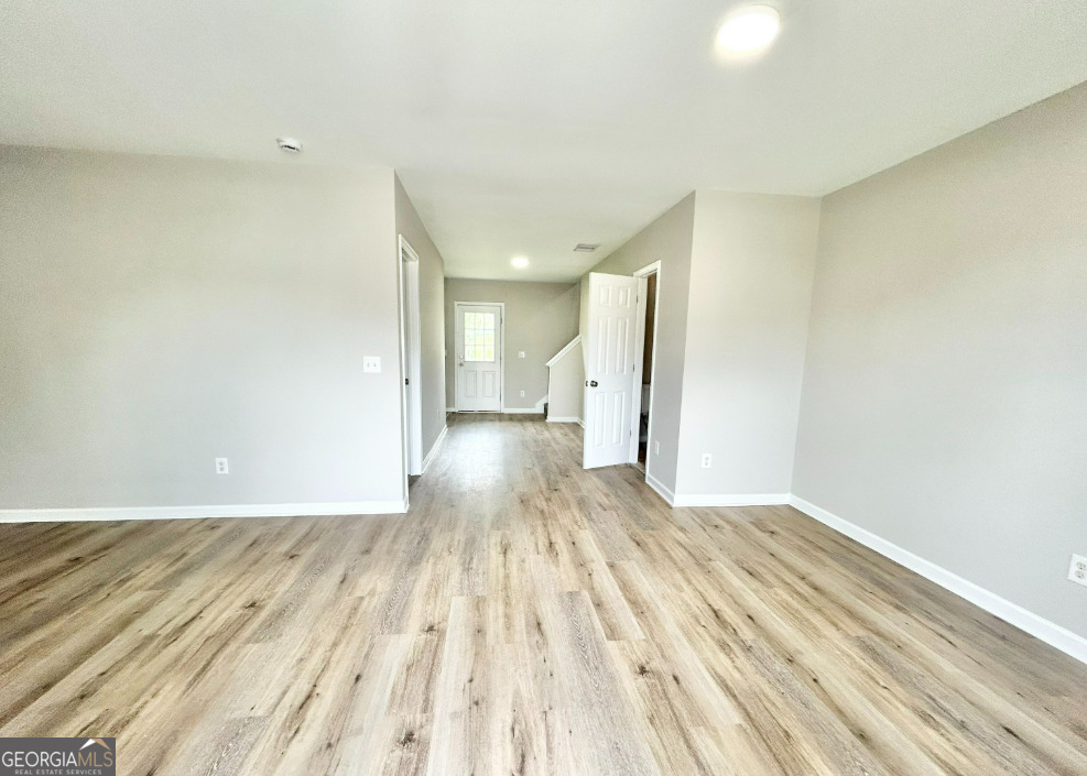 739 Wheel House Lane # A Property Photo 3