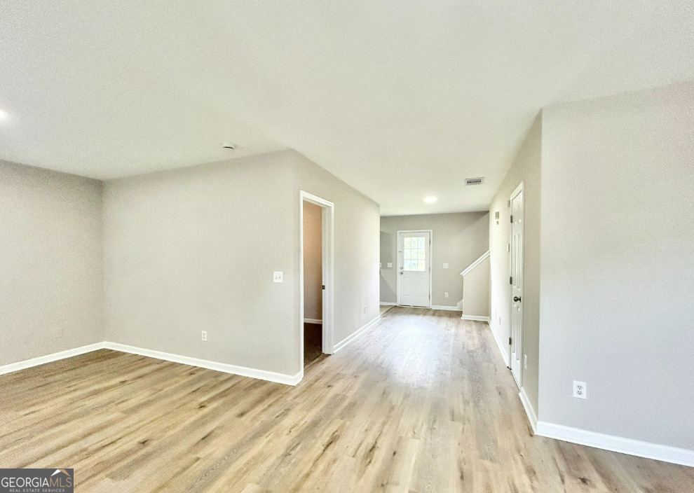 739 Wheel House Lane # A Property Photo 4