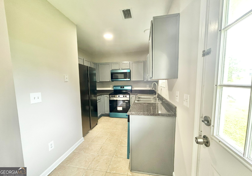 739 Wheel House Lane # A Property Photo 5