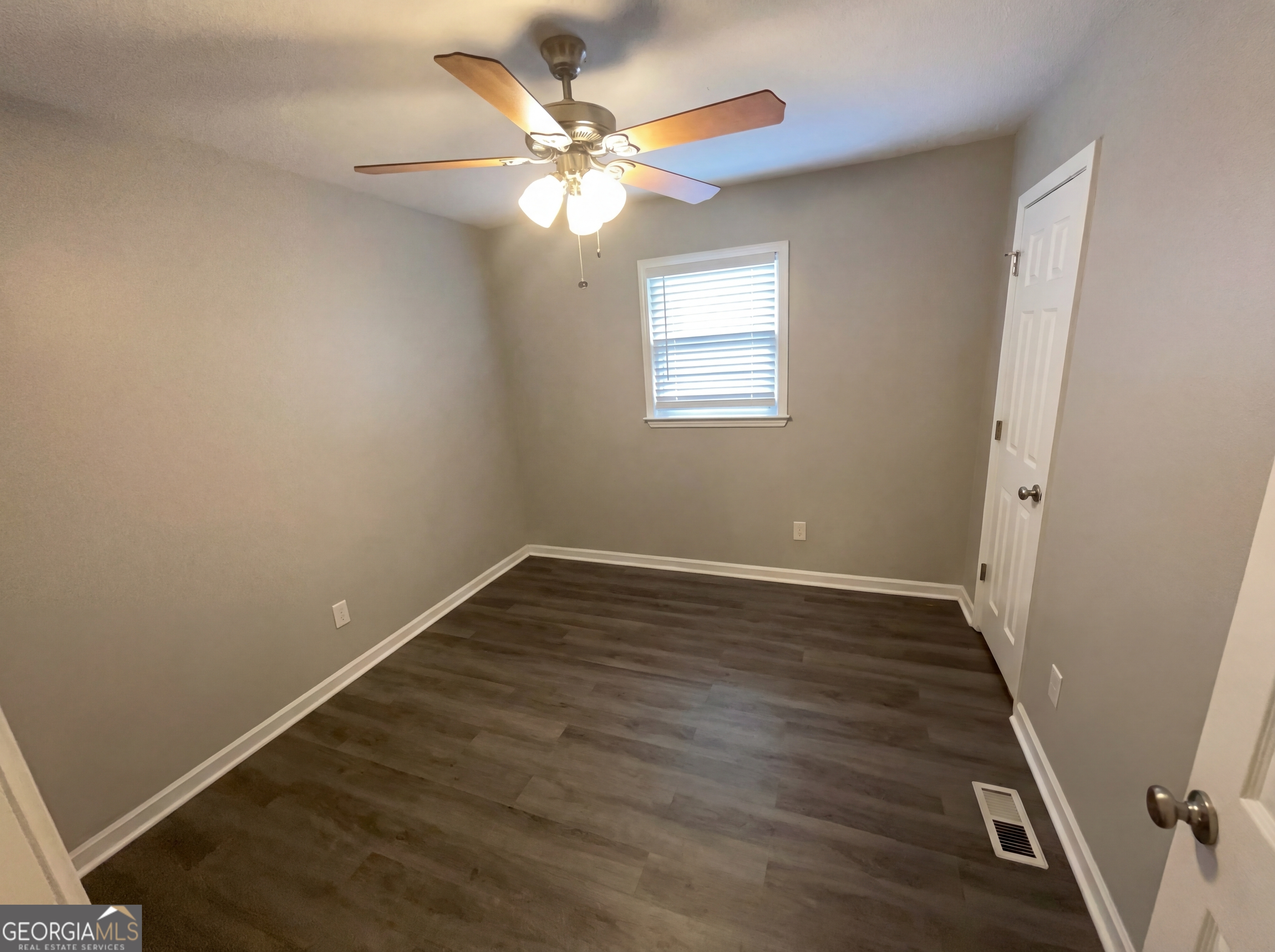 10 King Drive Property Photo 12