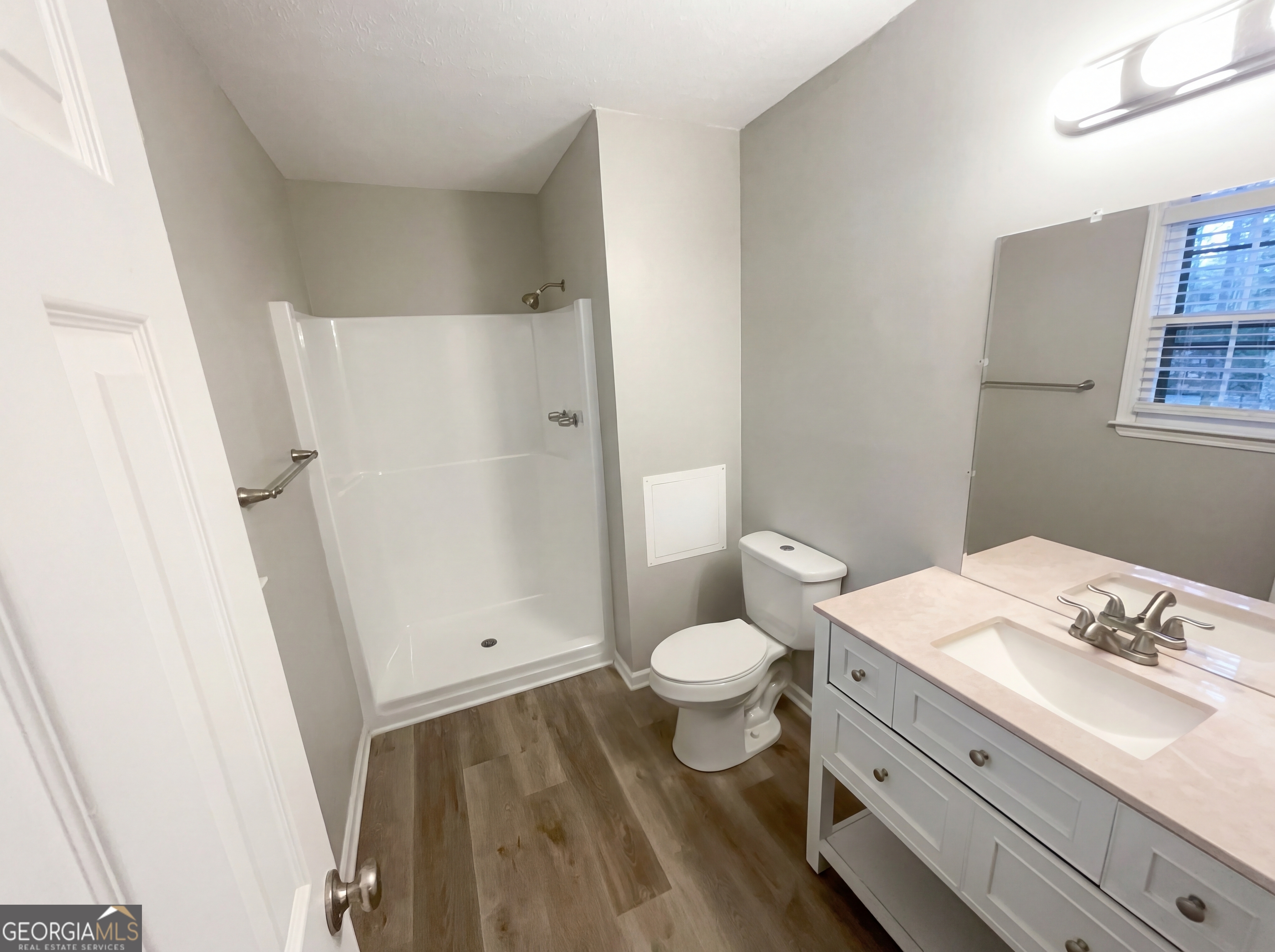 10 King Drive Property Photo 15